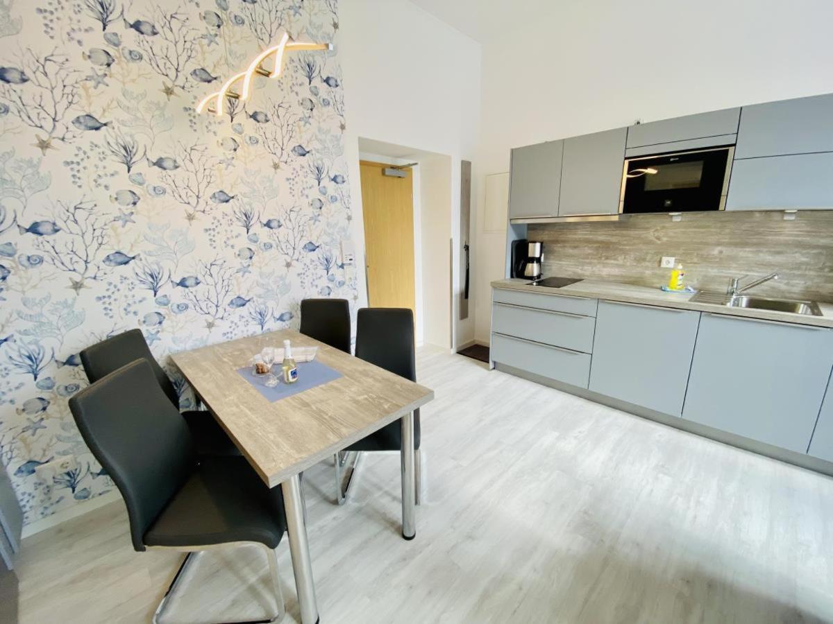 Berringer, Scholle, Direkt An Der Promenade Apartment Rostock Luaran gambar